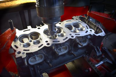 VS - Auto-Peças e Retífica de Motores - Usinagem de Cabeçote